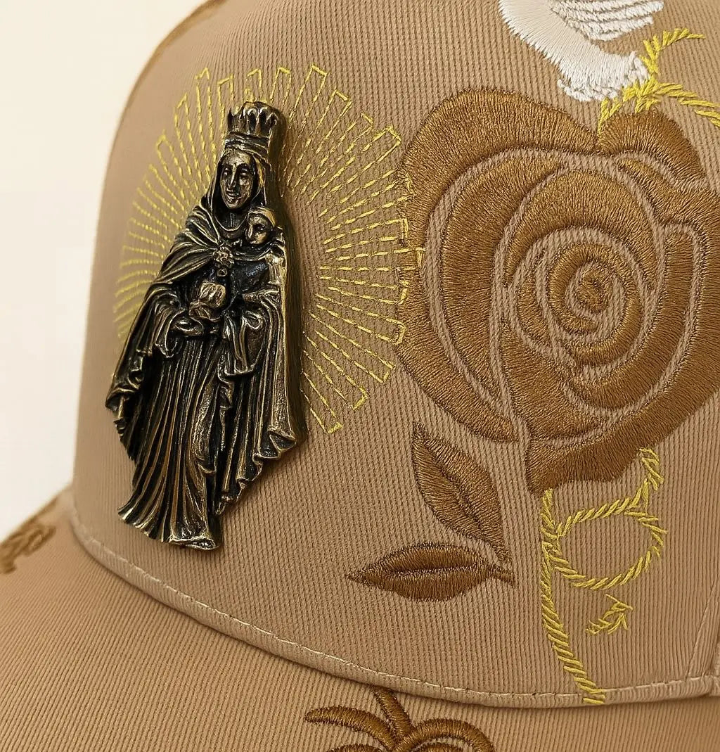 Virgen Gold I Pin Metalico Luxe