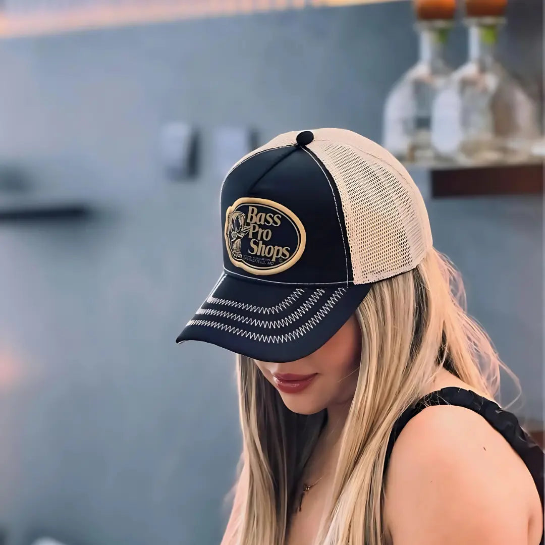 Bass Pro Shops I Black Deluxe